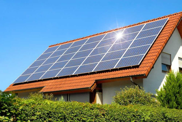 Energia solar atinge marca história em capacidade instalada no Brasil